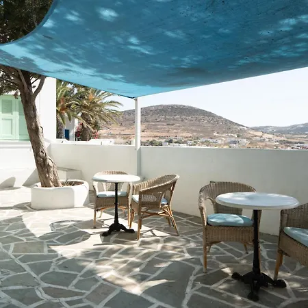 Perseas Aparthotel 3*